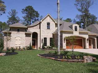 63 S Player Crest Cir, The Woodlands, TX 77382