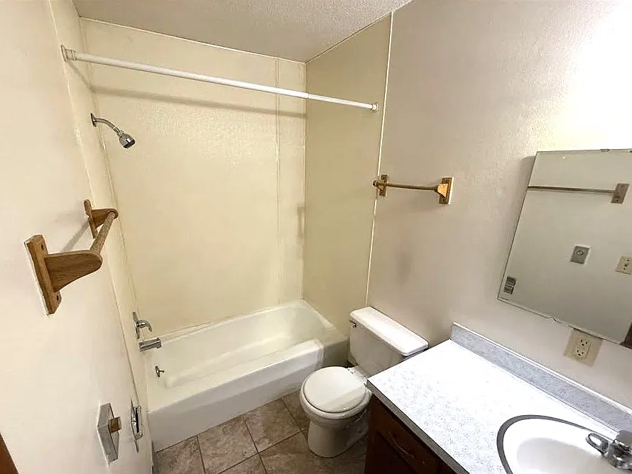 1 bed, 600 sqft, $800 — Photo 2