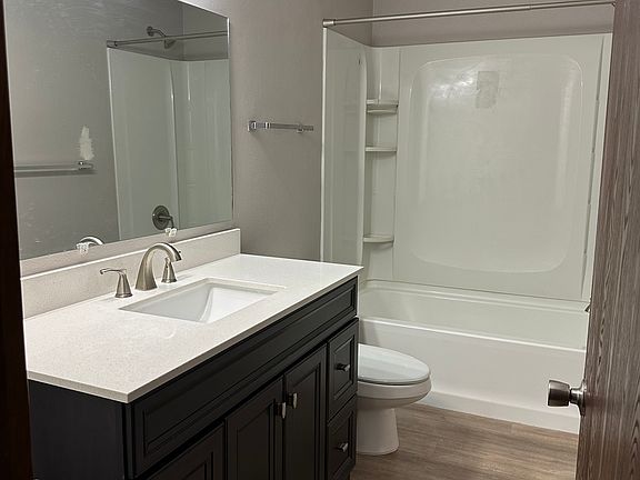 5th image of 1703 Boswell Dr