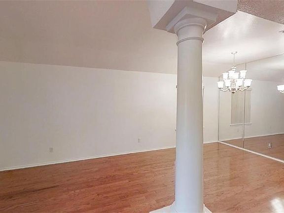 4th image of 4508 Twin Oaks Cir