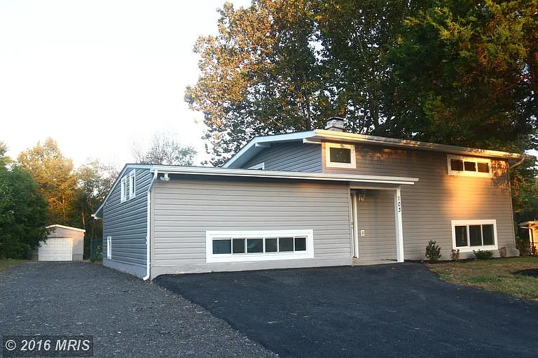 103 Temple Dr photo 1
