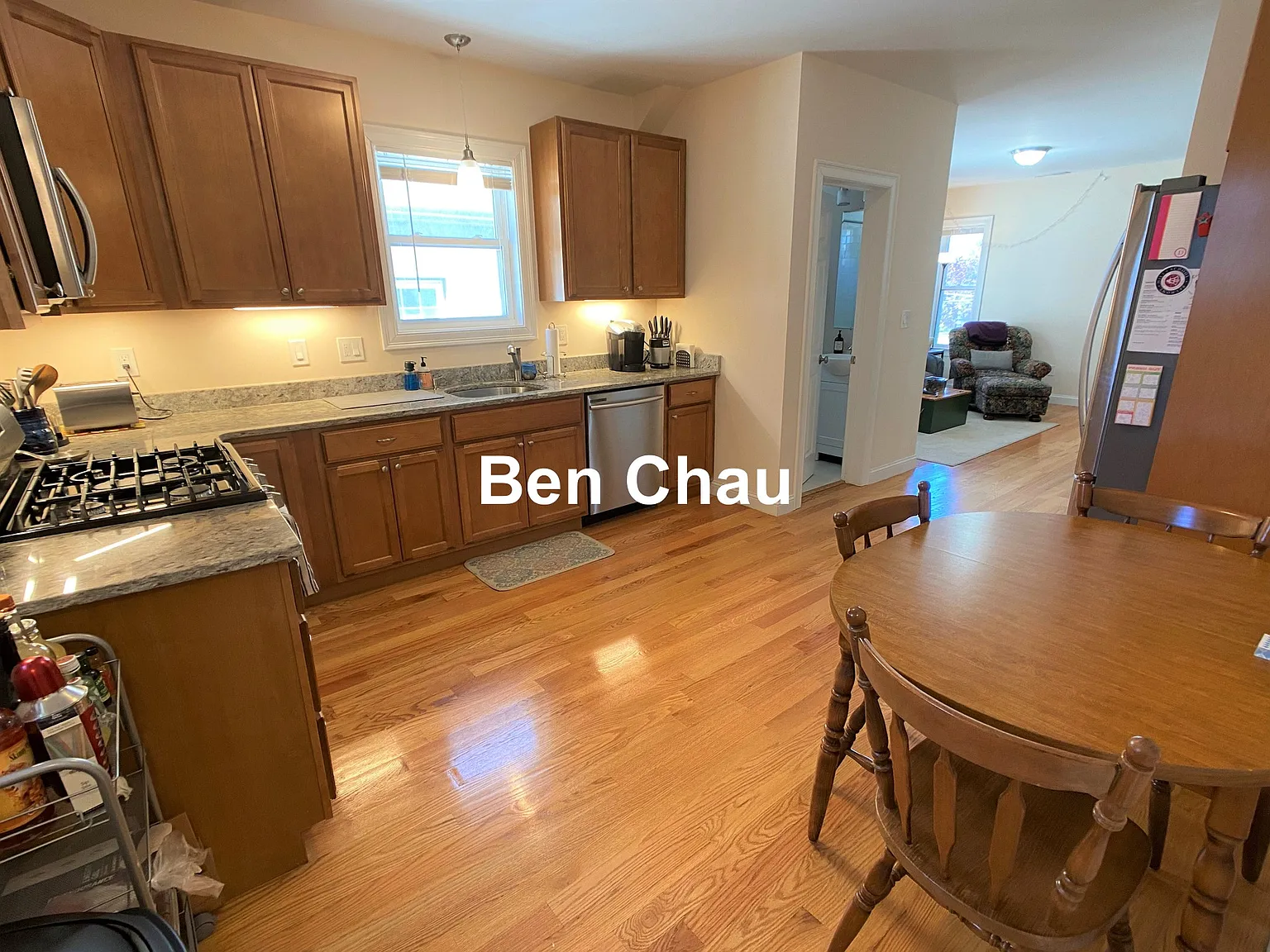 537 Main — Photo 3