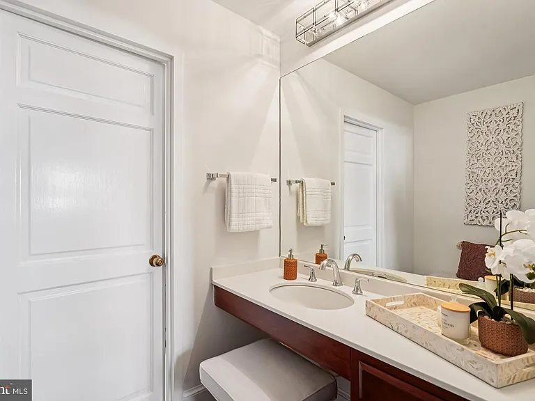8101 Connecticut Ave S #307 — Photo 17