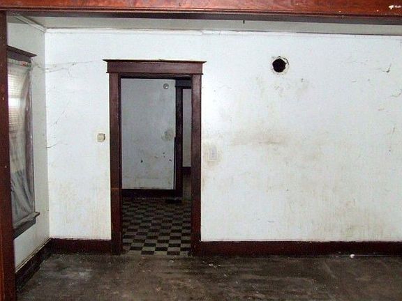 2nd image of 1597 Park St