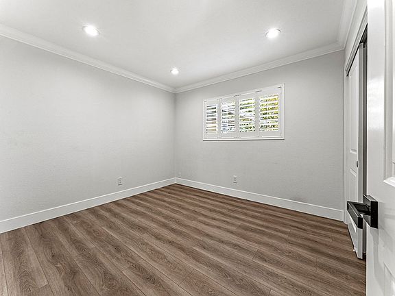 5th image of 9361 Murline Dr