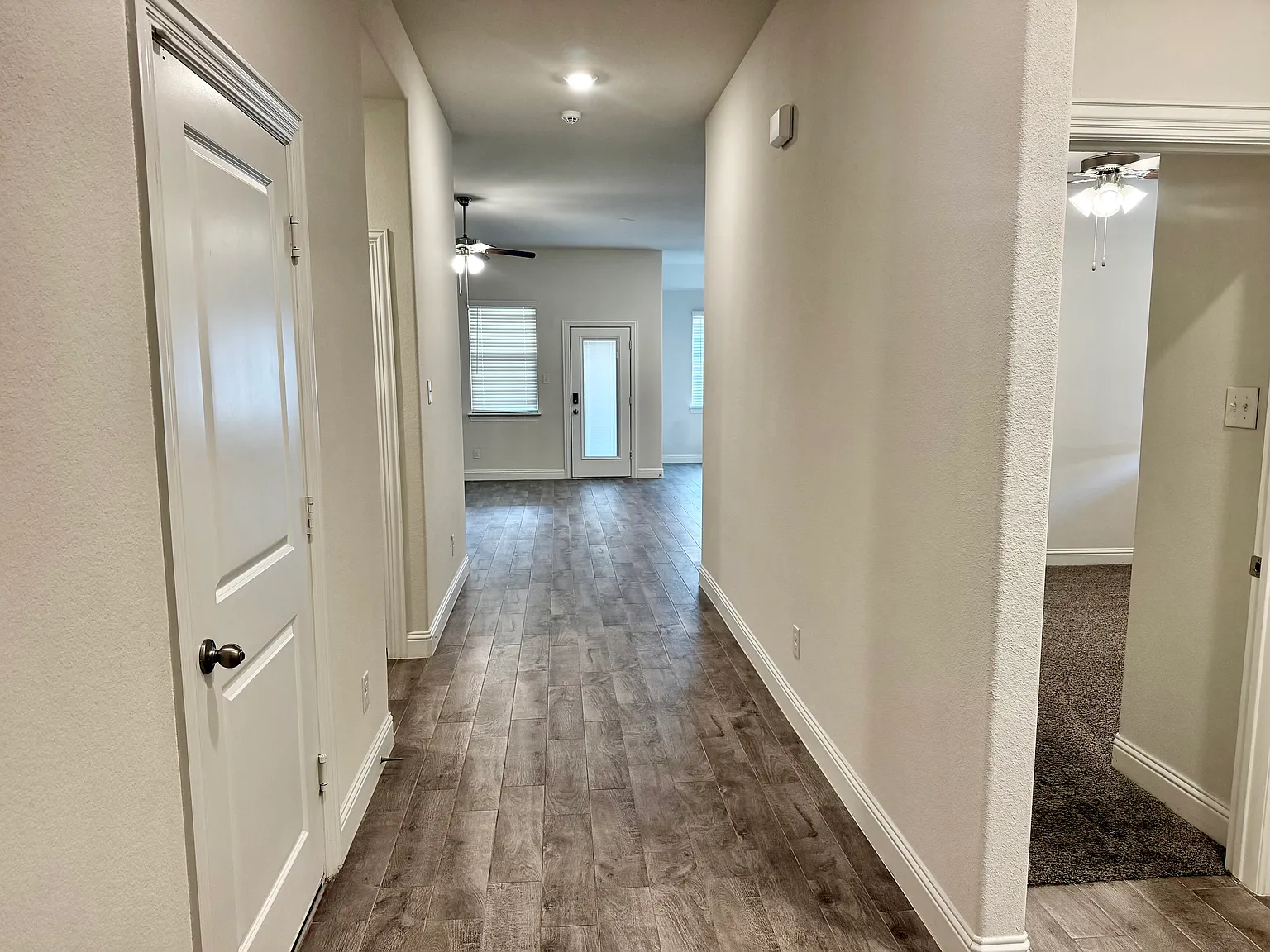 4 bed, 1830 sqft, $2,500 — Photo 2