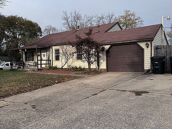 2nd image of 812 Springdale Dr
