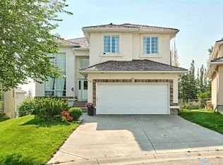 46 Hampstead Mnr NW, Calgary, AB T3A 6A2