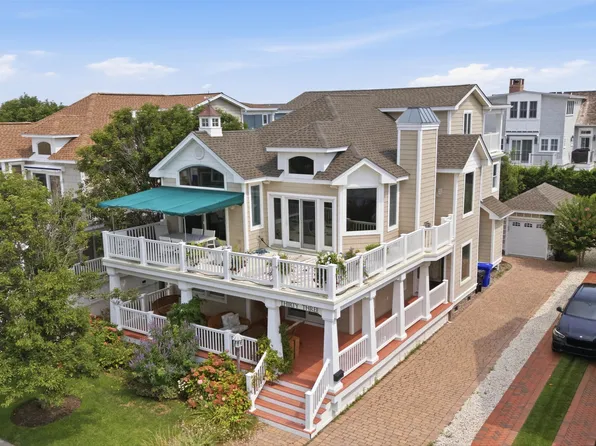 33 10th St E, Avalon, NJ 08202