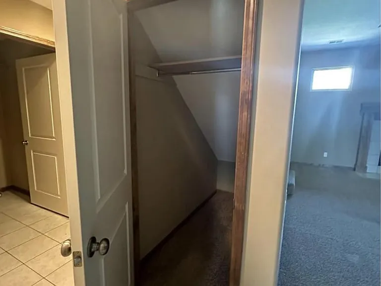 505 NW Highcliffe Dr — Photo 11