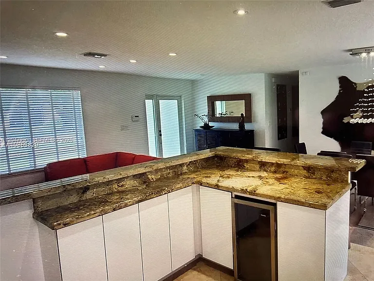 10900 SW 107th Ave — Photo 3