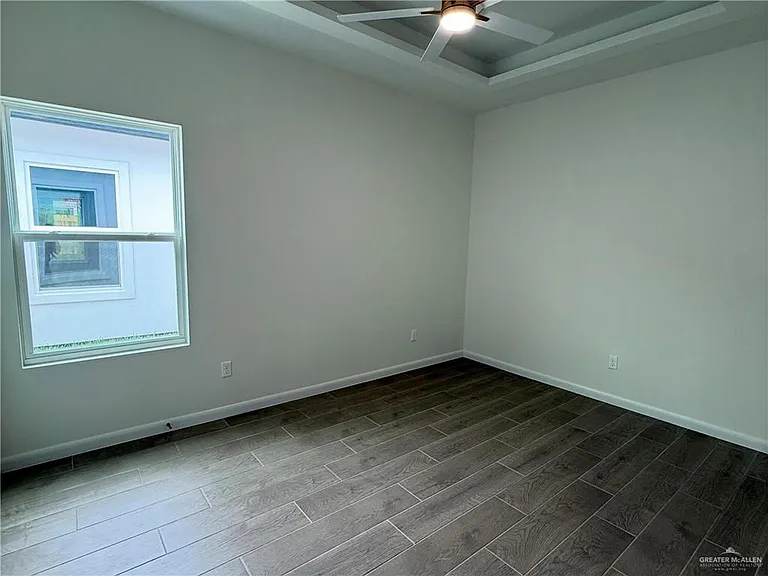 1302 Rosewood Ln #2 — Photo 8
