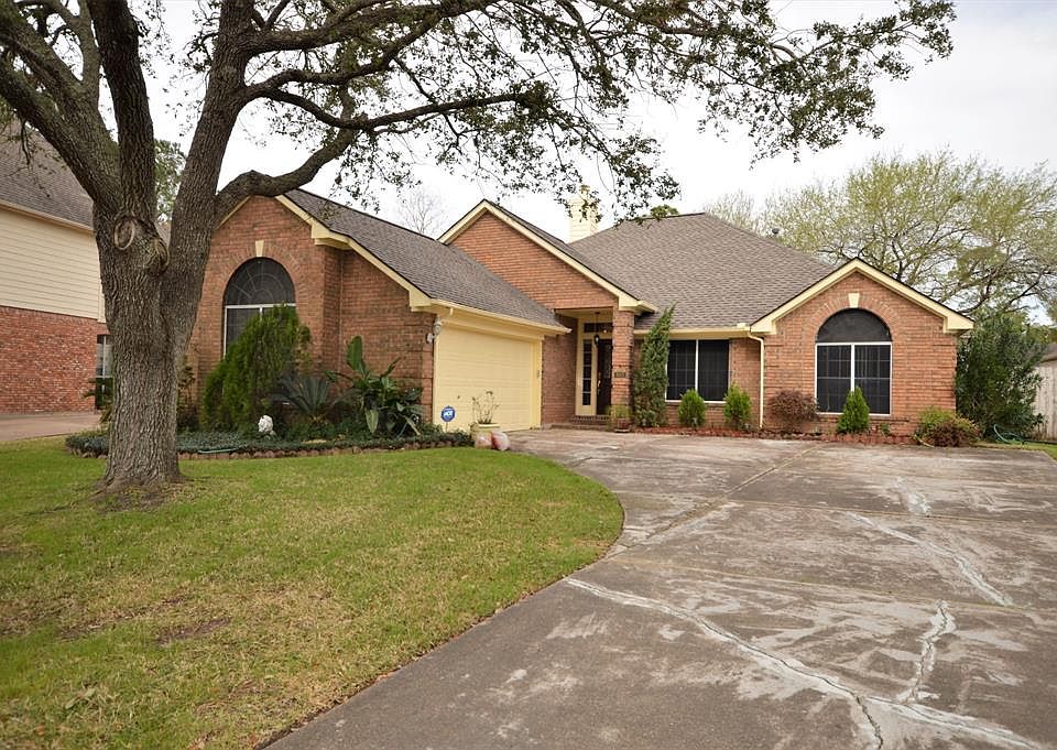 1st image of 807 Orchard Peak Ct