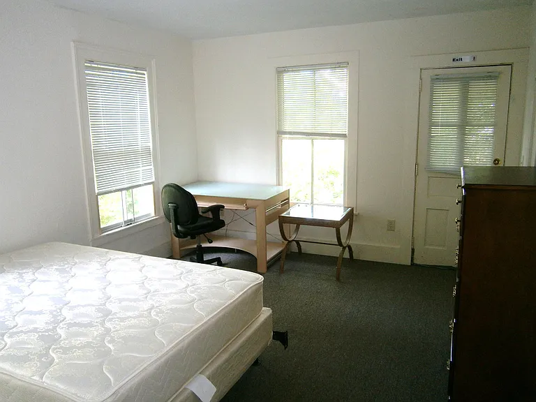 110 Highland Pl #2 — Photo 10