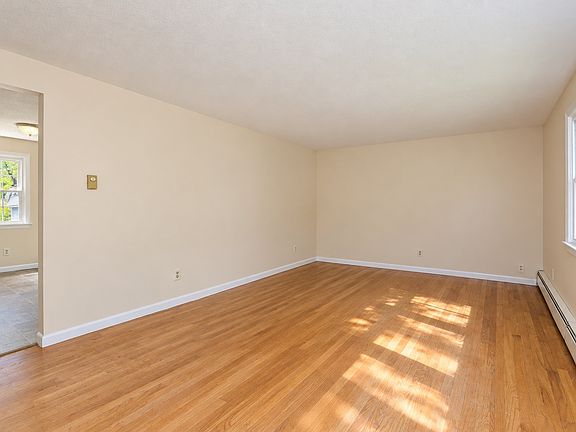 5th image of 33 Sierra Vista Rd #A
