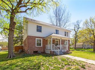 633 S Cedar St, Ottawa, KS 66067