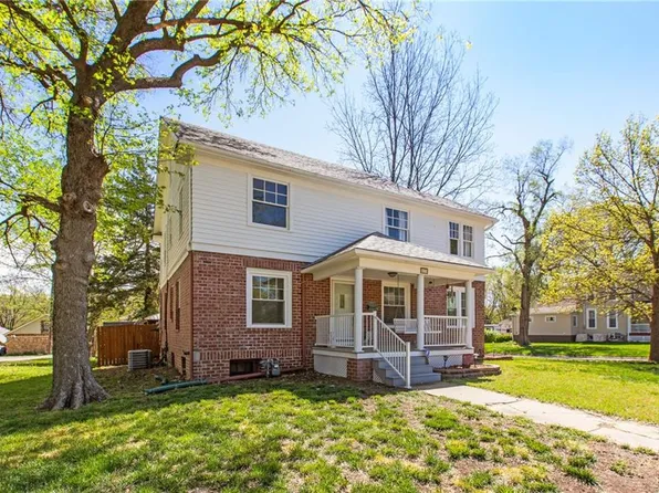 633 S Cedar St, Ottawa, KS 66067