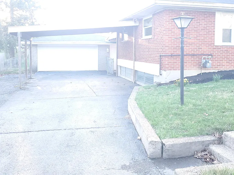 12 Kenec Dr — Photo 29