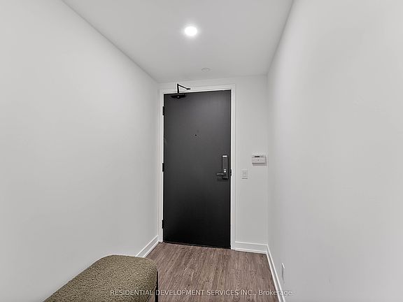 2nd image of 88 Queen St E #901