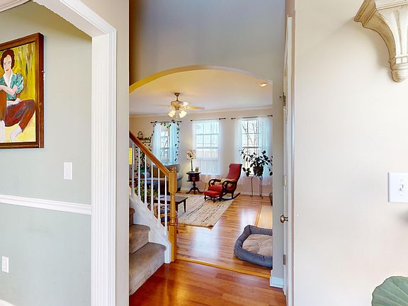 5th image of 2181 Drummond Dr