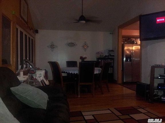 4th image of 2367 Cornaga Ave