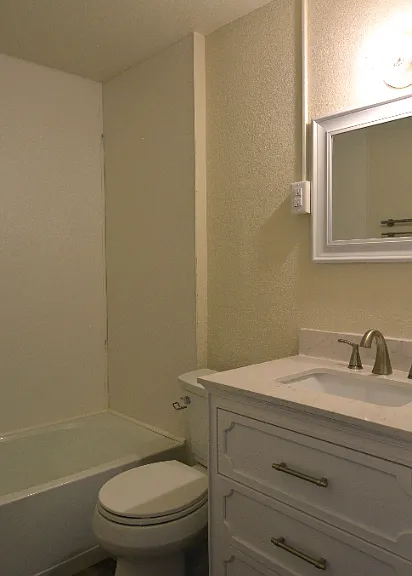 600 Central Ave #11 — Photo 1