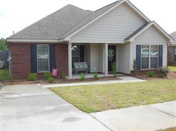 305 Whitetail Way