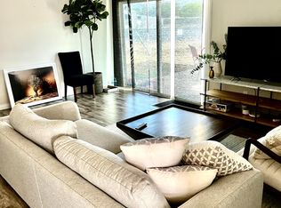4895 Barstow St, San Diego, CA 92117