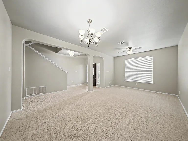 2203 Ryan Dr — Photo 12