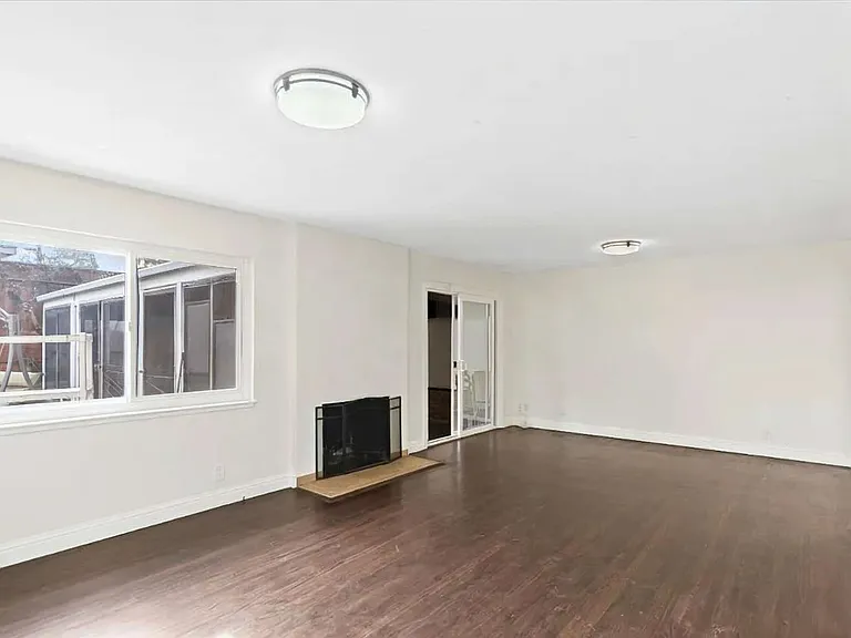 3020 Deseret Dr — Photo 7