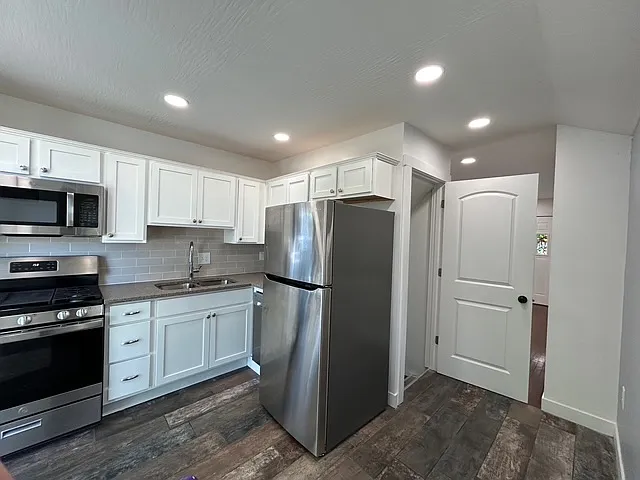 1485 Walsh Ave — Photo 5