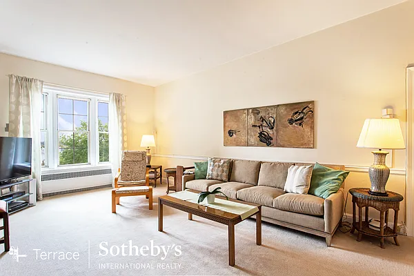 Sold by Terrace Sotheby's International Realty | media 25