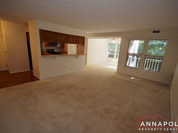 5th image of 708 Southern Hills Dr