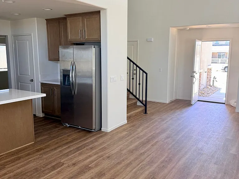 11712 Sebastian Rd — Photo 24