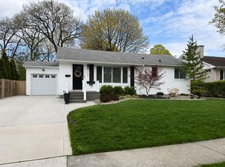 1320 Kim St, Sarnia, ON N7V 3T5