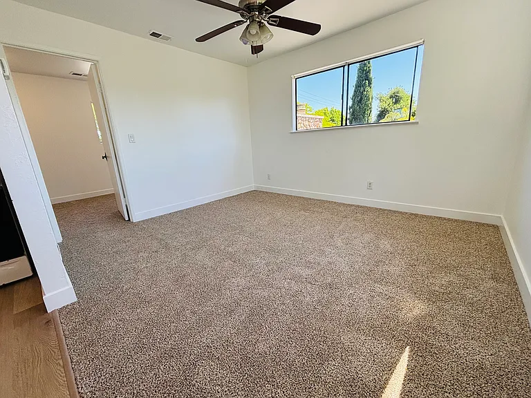 411 San Tomas Aquino Rd #4 — Photo 4
