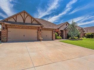 3716 Lorings Rd, Norman, OK 73072