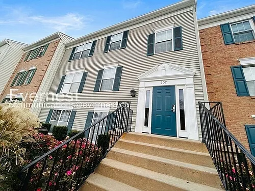 107 Prosperity Ave SE Photo 1