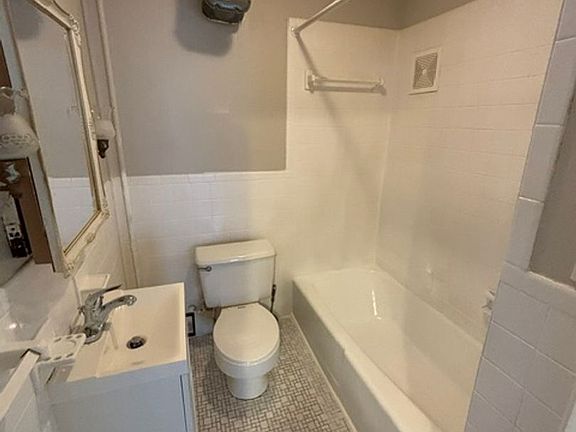 3rd image of 91 E Park St #9
