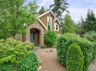 11438 SE 72nd St, Renton, WA 98056