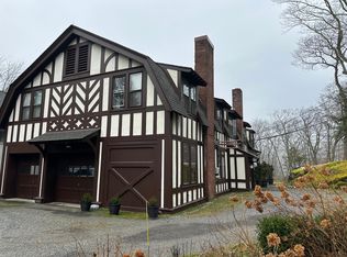 57 Crows Nest Rd #3, Tuxedo Park, NY 10987