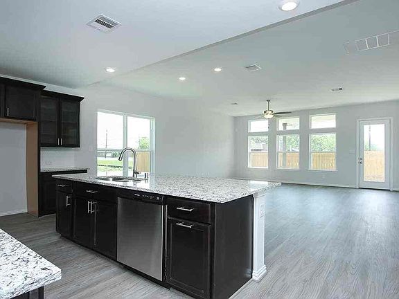 Cayman - Kitchen
