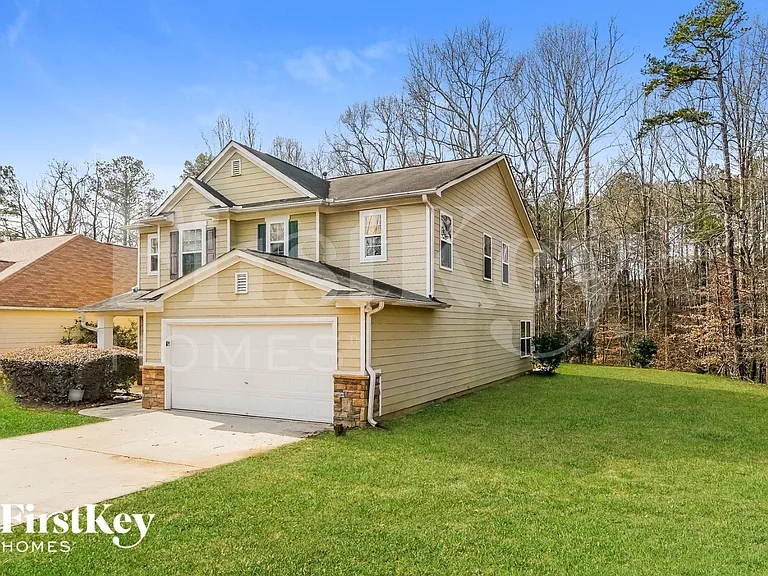 2861 Brookford Ln SW — Photo 2