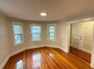 4110 Washington St FLOOR 1, Roslindale, MA 02131