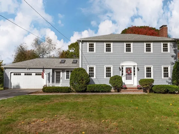 6 Longview Dr, Chelmsford, MA 01824