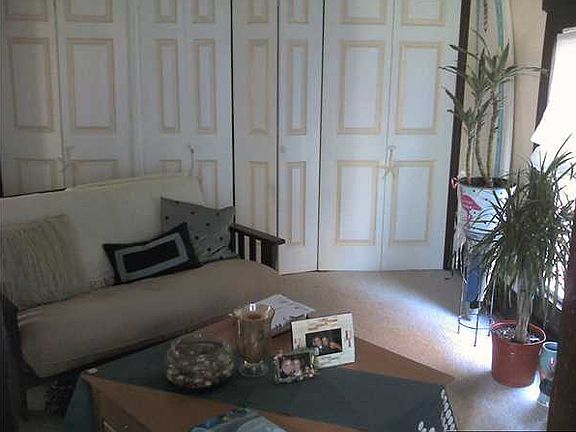 4th image of 30 Embury Ave #2