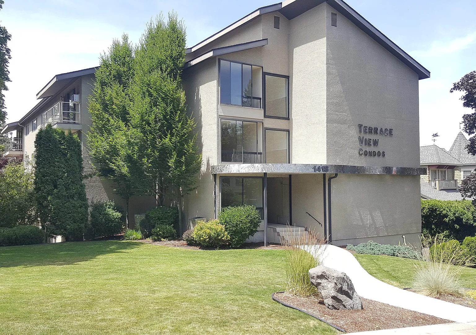 Terrace View Condos — Photo 1