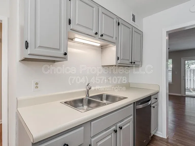 2704 New Hamlin Way — Photo 6