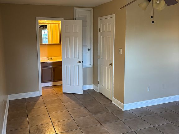 3rd image of 8406 W Livingston Ave