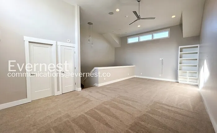 220 Croleywood Ln — Photo 12